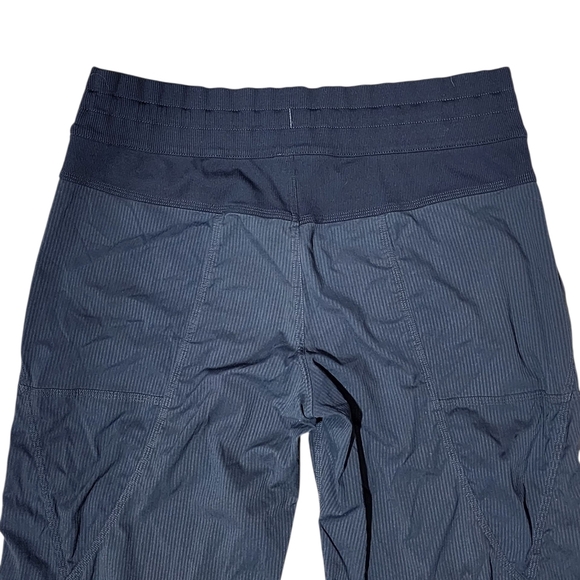 Lululemon Studio Crop Charcoal Grey Pants Size 10 Activewear Hiking - Picture 3 of 11